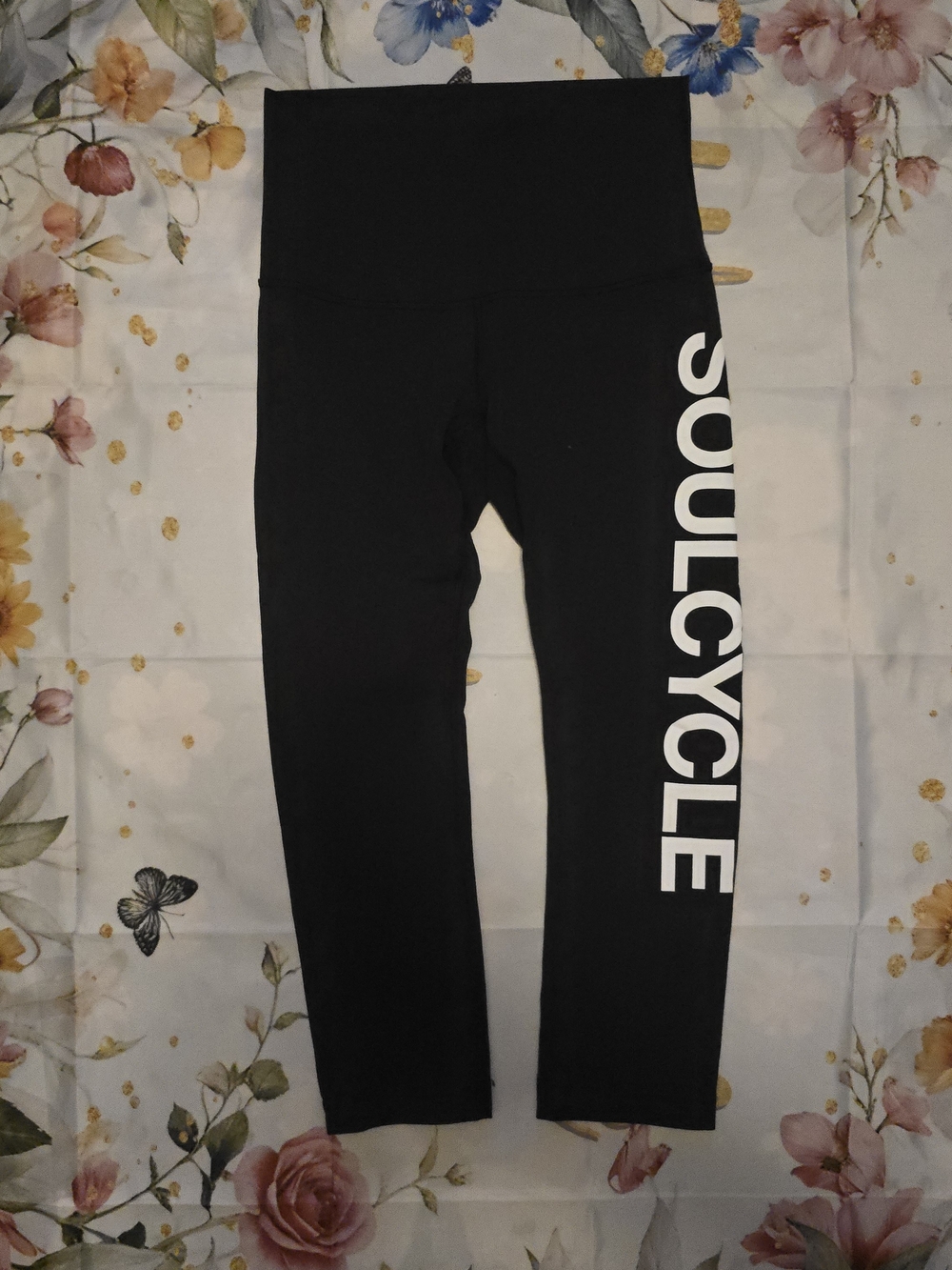soulcycle X Lululemon Black Leggings with White Side Logo - Picture 1 of 3